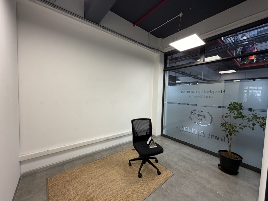 To Let Commercial Property for Rent in Woodstock Western Cape